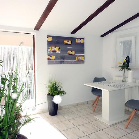 Apartman Ines- Stinjan PUY 외부 사진