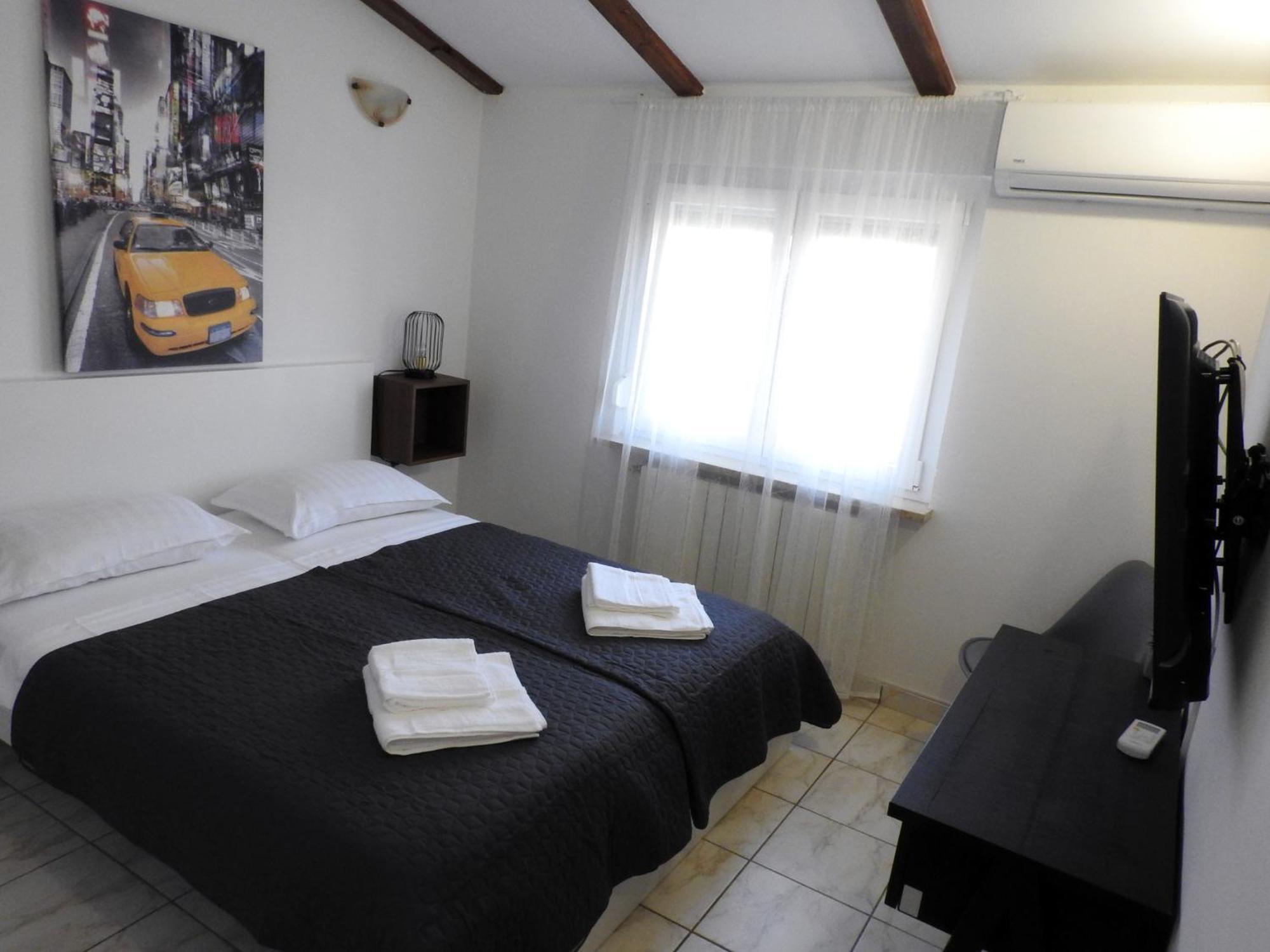 Apartman Ines- Stinjan PUY 외부 사진